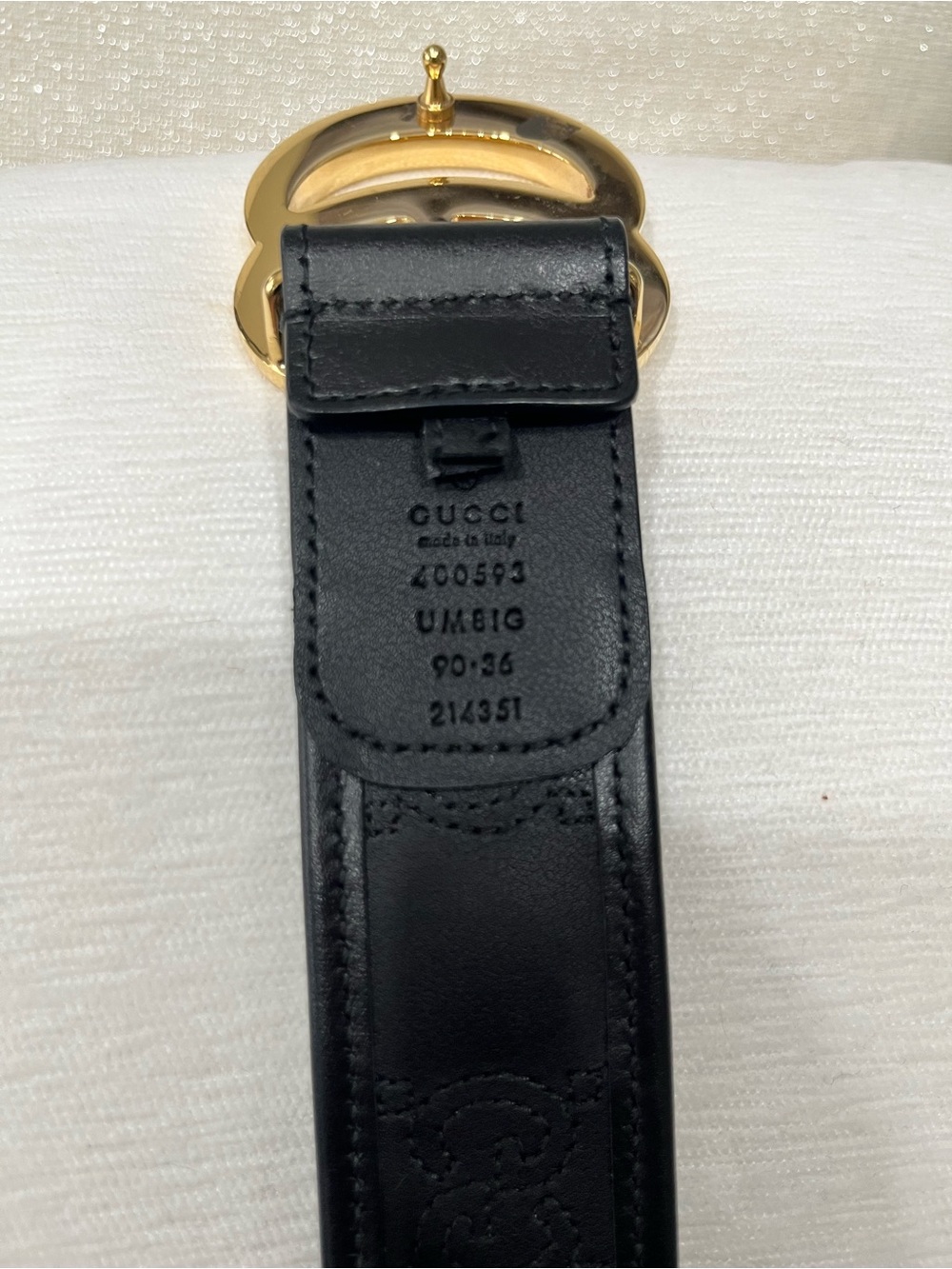 Gucci Black Belt with Gold Double G Buckle - Picture 4 of 7